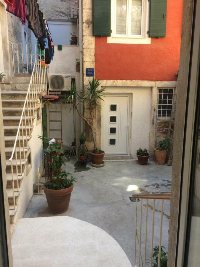 Studio Apartman Ana 斯普利特 外观 照片