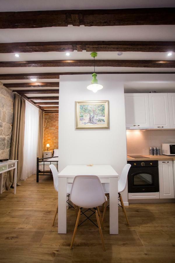 Studio Apartman Ana 斯普利特 外观 照片