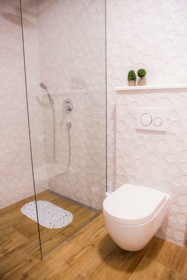 Studio Apartman Ana 斯普利特 外观 照片